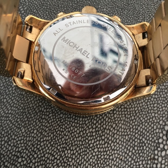 Michael Kors Gold Runway Cronograph - Picture 4 of 5